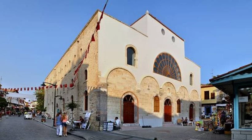 Ρίγη συγκίνησης! Ξανά λειτουργία στον Άγιο Χαράλαμπο στο Τσεσμέ της Μικράς Ασίας